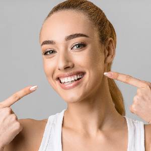 At-Home or Professional Teeth Whitening in Hudson : Which is Better?